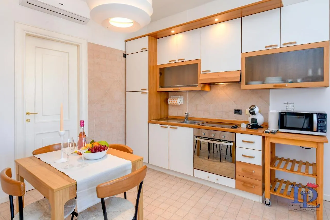 Desenzanoloft Porto Vecchio Lägenhet Desenzano del Garda Italien