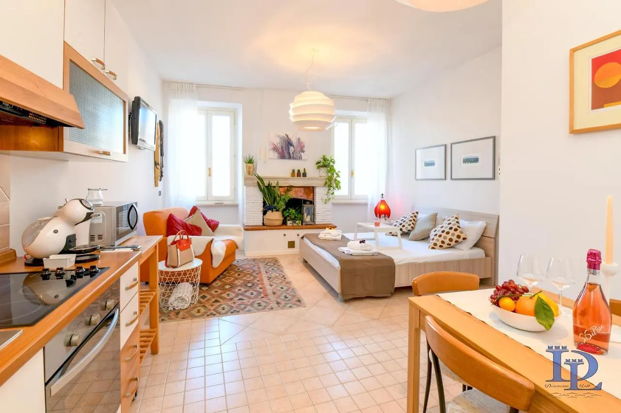 Desenzanoloft Porto Vecchio Lejlighed Desenzano del Garda 0*,  Italien