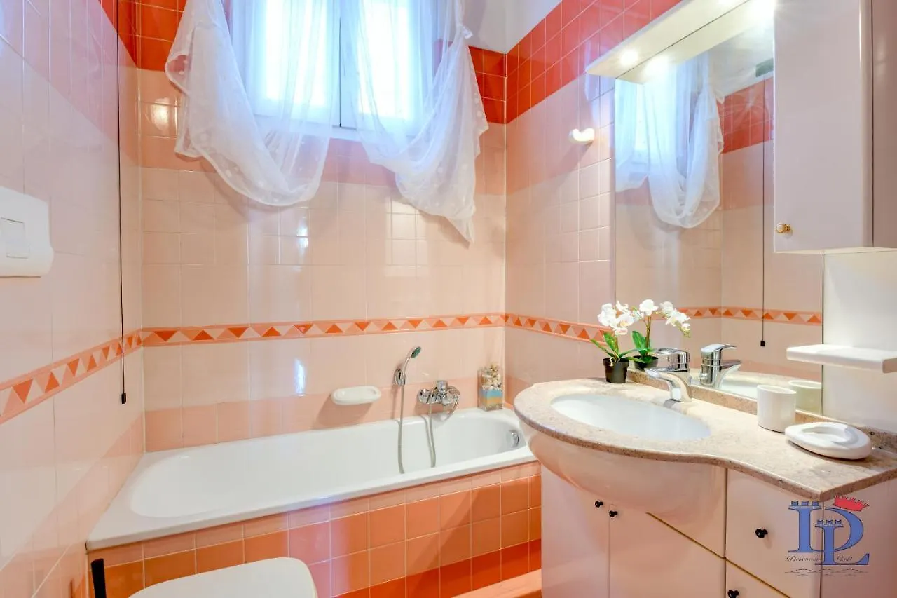 Desenzanoloft Porto Vecchio Lejlighed Desenzano del Garda