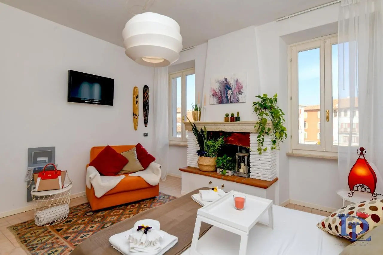 Desenzanoloft Porto Vecchio Lejlighed Desenzano del Garda